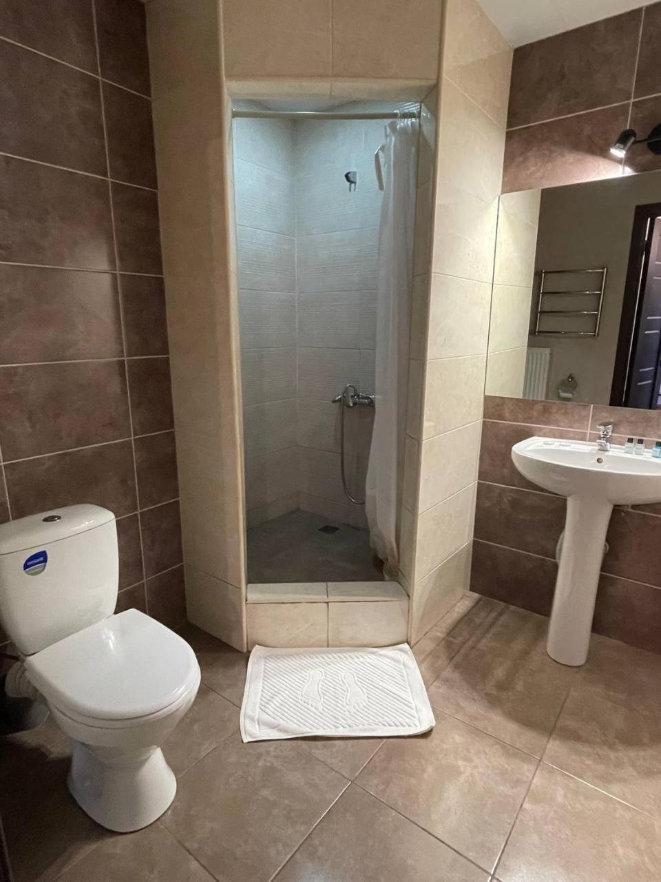Спортохота Hotel Tcherkássi Exterior foto