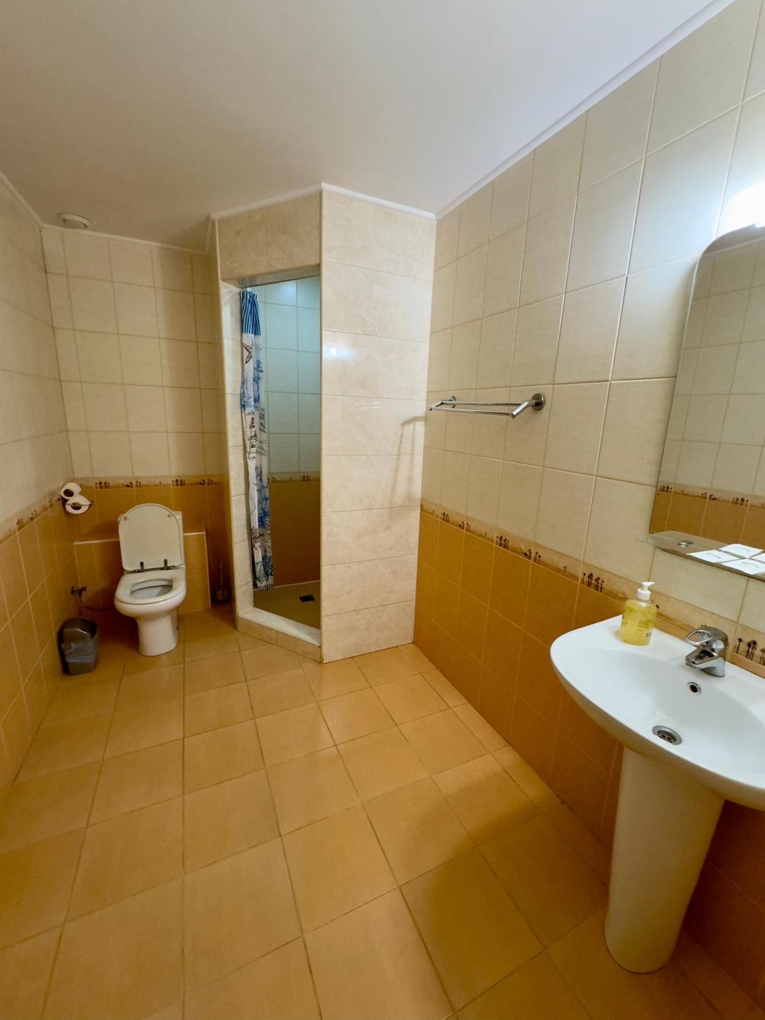 Спортохота Hotel Tcherkássi Exterior foto